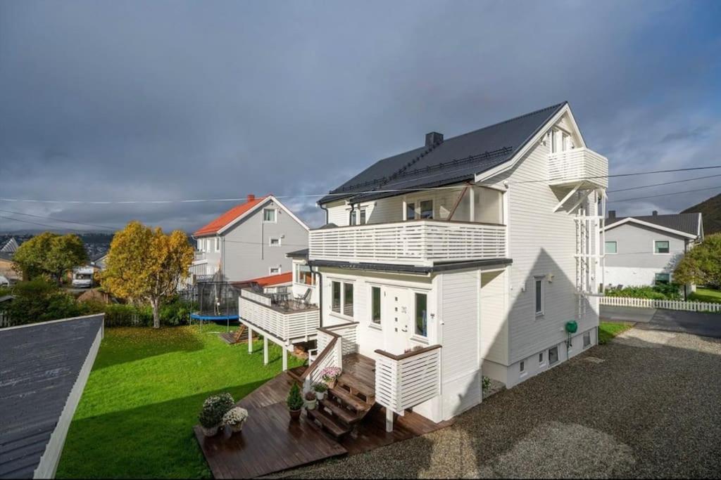 Tromso'S Best Location? City & Nature 5 Mins Away. エクステリア 写真